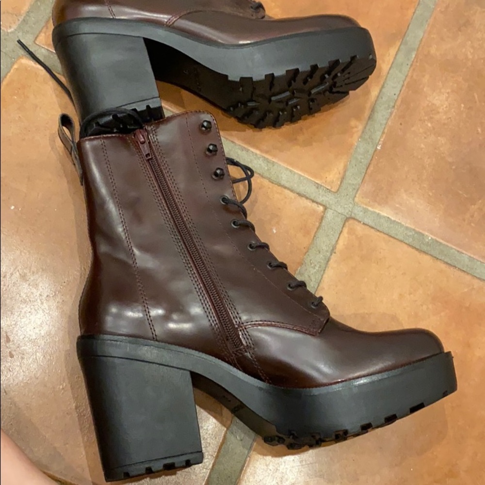 New stunning oxblood red Vagabond heeled boots